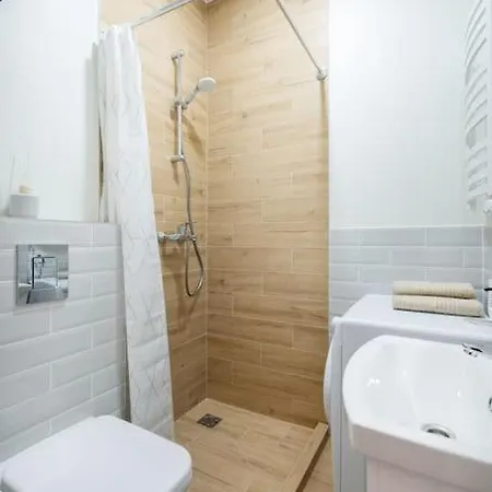 Warm In The Heart Of Апартаменти